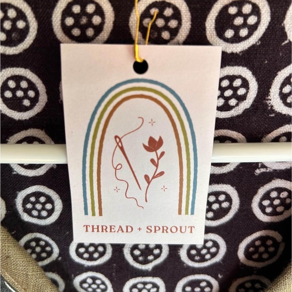 Thread & Sprout Magic Vest - Picture 3 of 6